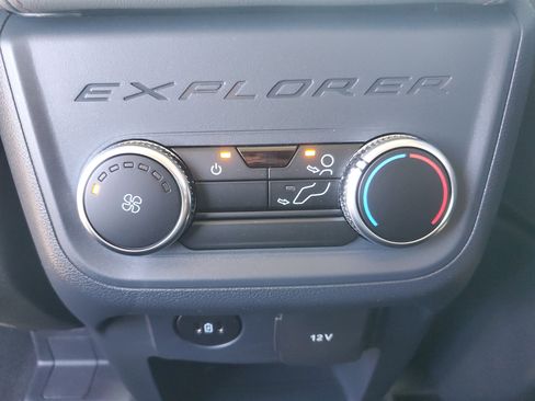 New 2026 Ford Explorer Active AWD/4WD image 27