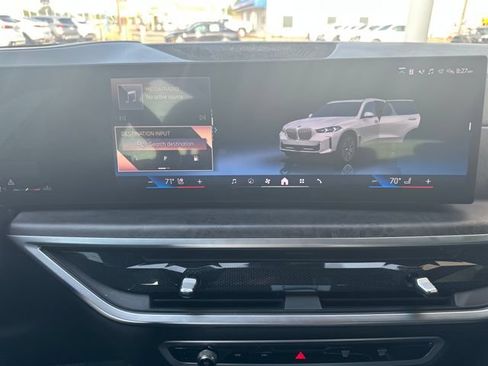 Used 2024 BMW X5 xDrive40i w/ Premium Package AWD/4WD image 17