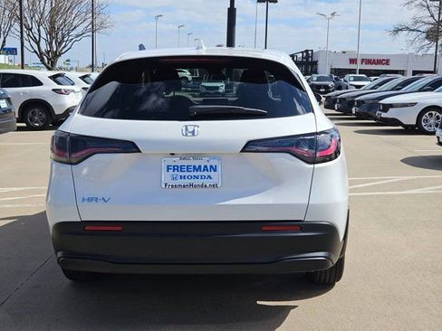 New 2026 Honda HR-V LX image 6