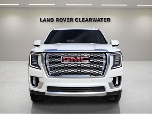 Used 2024 GMC Yukon XL Denali image 8