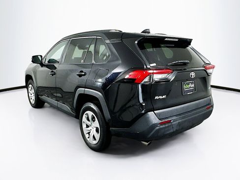 Used 2020 Toyota RAV4 LE image 5