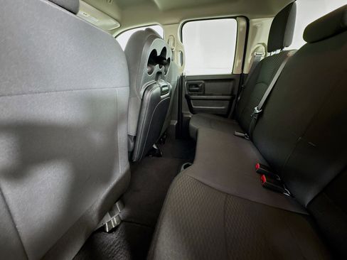 Used 2019 RAM 1500 Express w/ Express Value Package AWD/4WD image 23