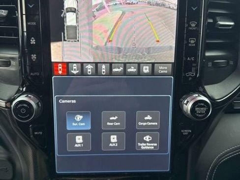 Used 2024 RAM 2500 Limited image 25