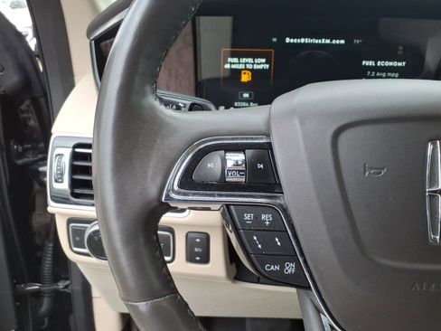 Used 2021 Lincoln Navigator L Reserve w/ Luxury Package image 10