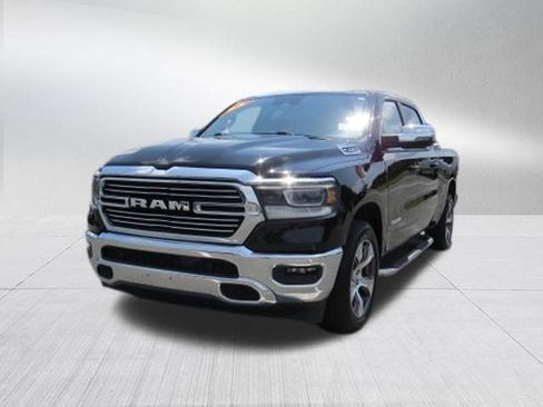 Used 2023 RAM 1500 Laramie AWD/4WD image 8