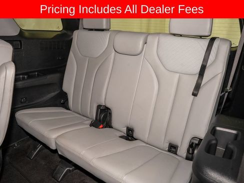 Used 2024 Hyundai Palisade SEL FWD image 11
