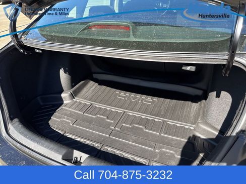 Used 2023 Honda Civic EX image 10