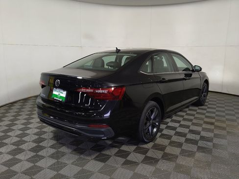 Used 2022 Volkswagen Jetta SE FWD image 9