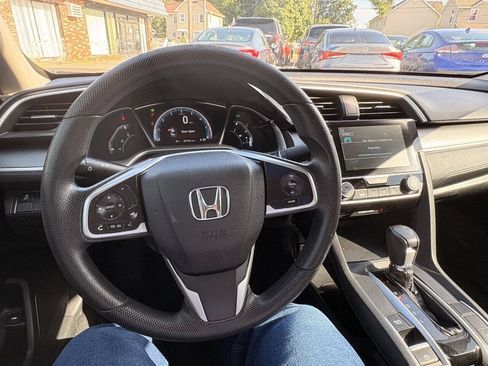Used 2018 Honda Civic EX image 22