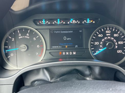 Used 2020 Ford F150 XLT w/ Equipment Group 302A Luxury image 11