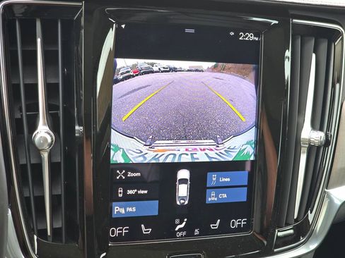 Used 2021 Volvo S90 T6 Inscription image 9