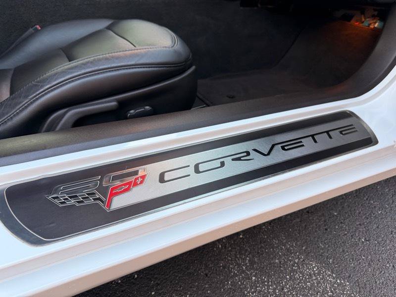 Used 2013 Chevrolet Corvette Coupe RWD image 20