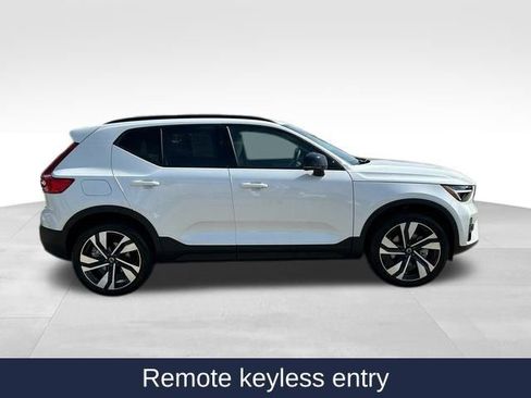 New 2025 Volvo XC40 B5 Ultra w/ Protection Package image 11