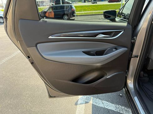 Used 2018 Buick Enclave Premium FWD image 21