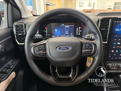 Used 2025 Ford Ranger XLT w/ Equipment Group 301A High RWD image 18