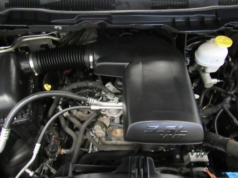 Used 2022 RAM 1500 Classic Warlock w/ Electronics Group AWD/4WD image 29