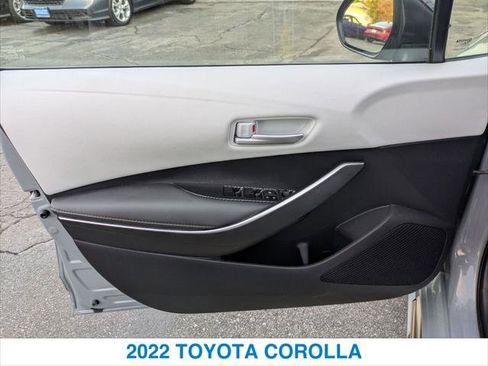Used 2022 Toyota Corolla SE image 12