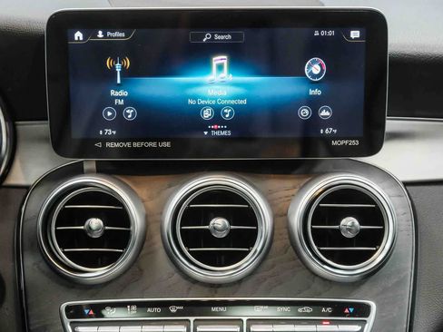 Used 2022 Mercedes-Benz GLC 300 image 17
