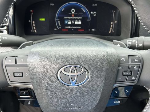 New 2026 Toyota Camry SE w/ Convenience Package FWD image 27