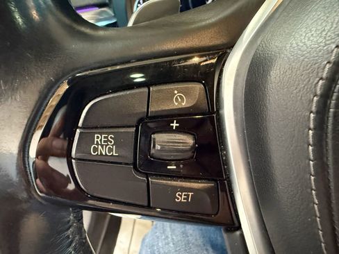 Used 2018 BMW 530e image 24