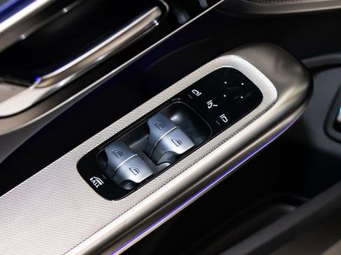 Certified 2026 Mercedes-Benz CLE 300 4MATIC Cabriolet image 16