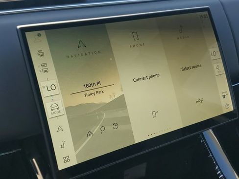 New 2025 Land Rover Range Rover Sport SE AWD/4WD image 30