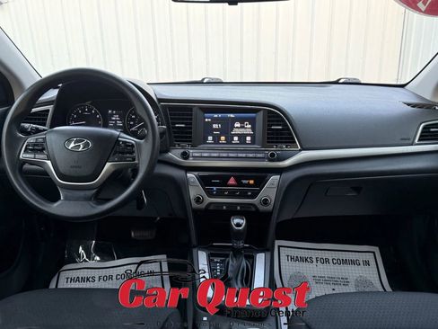 Used 2018 Hyundai Elantra SEL FWD image 22