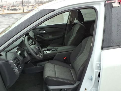 New 2026 Nissan Rogue SV image 25