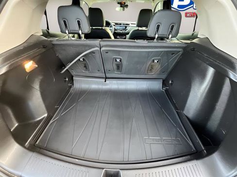 Certified 2022 Buick Encore GX Select w/ Advanced Technology Package image 39