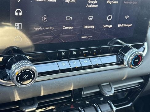 New 2026 GMC Canyon Elevation image 12