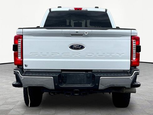 Used 2024 Ford F250 Lariat AWD/4WD image 5