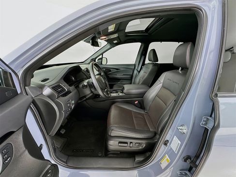 Used 2024 Honda Passport Black Edition image 23