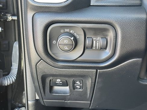 Used 2022 RAM 1500 Laramie w/ Sport Appearance Package image 19