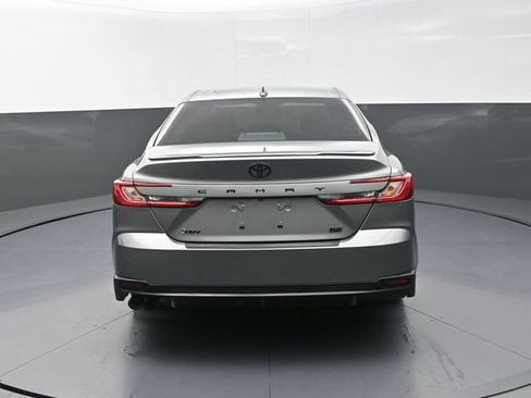 Used 2026 Toyota Camry SE w/ Convenience Package FWD image 7