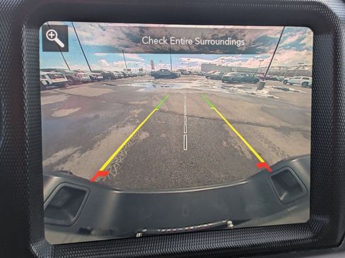 Used 2020 Jeep Gladiator Overland image 18