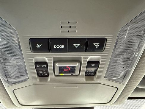 Used 2023 Toyota RAV4 XLE Premium image 22