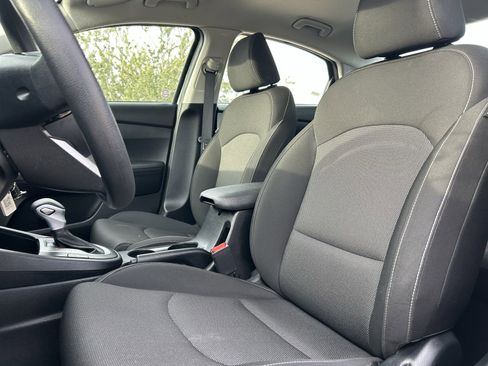 Certified 2024 Kia Forte LXS image 11