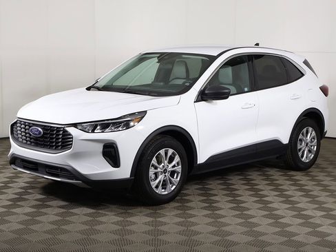 Used 2023 Ford Escape Active image 7