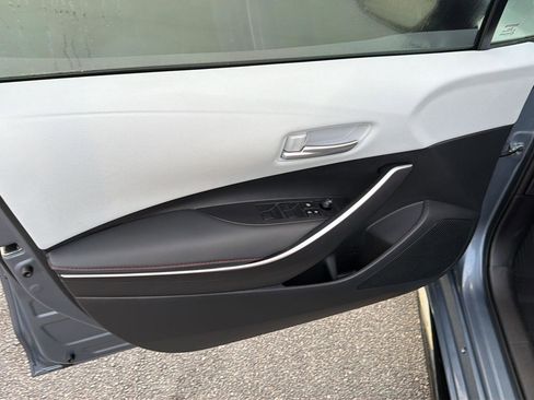 Used 2025 Toyota Corolla SE FWD image 16