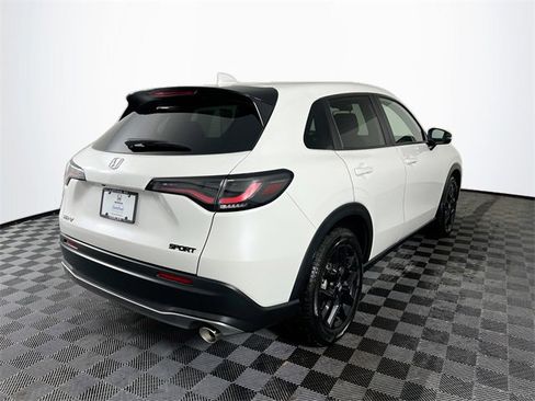 Certified 2025 Honda HR-V Sport image 6