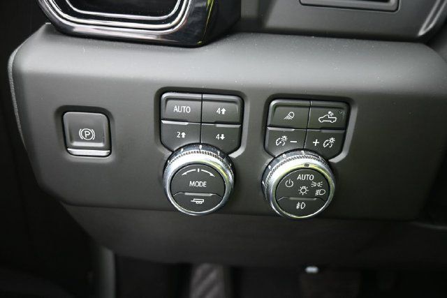 Used 2022 GMC Sierra 1500 AT4 w/ AT4 Preferred Package AWD/4WD image 16