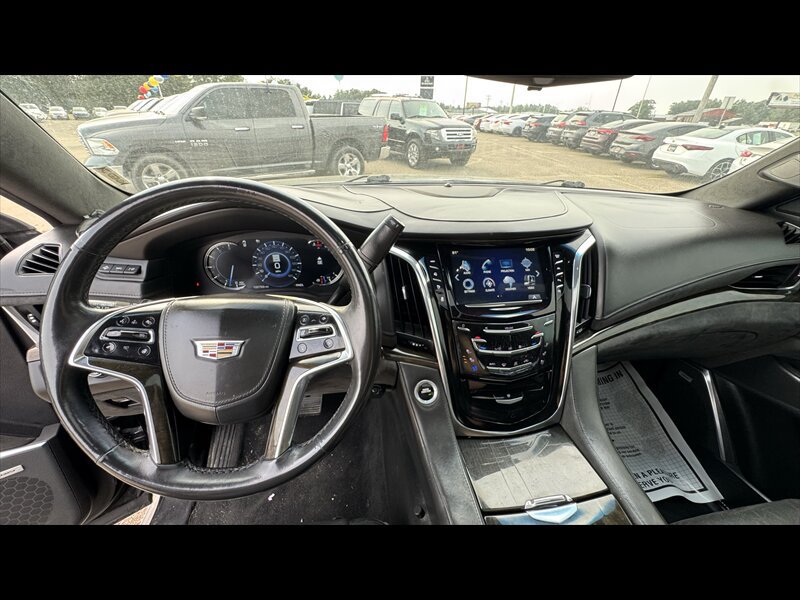 Used 2017 Cadillac Escalade Platinum AWD/4WD image 19