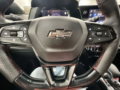 New 2026 Chevrolet Trax RS w/ Sunroof Package FWD image 11