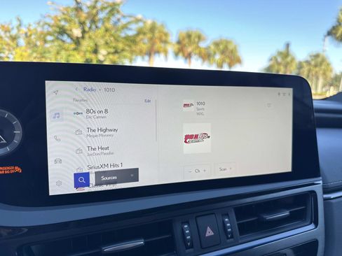 New 2025 Lexus ES 350 w/ Premium Package image 25