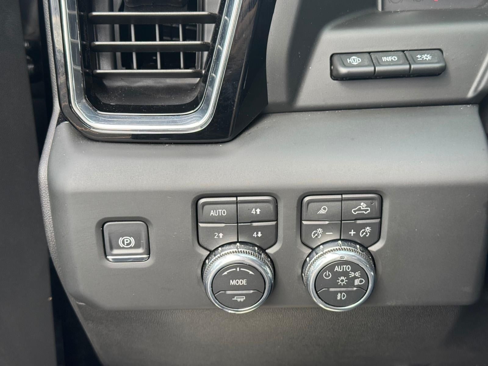 Used 2026 GMC Sierra 2500 Denali w/ Denali Reserve Package AWD/4WD image 15