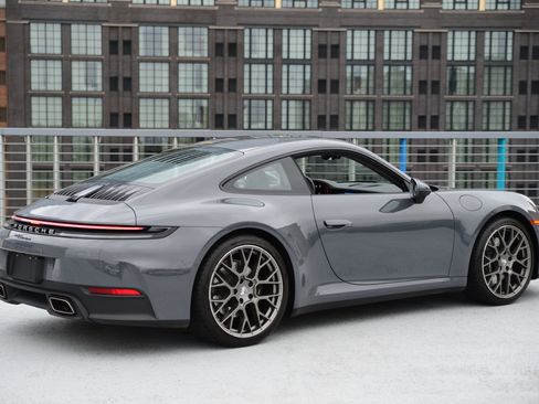 Certified 2025 Porsche 911 Carrera image 9