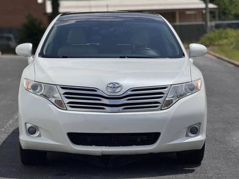 Used 2011 Toyota Venza w/ Premium Pkg #2 FWD image 3