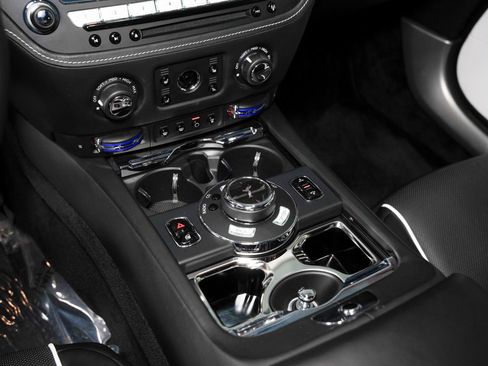 Used 2017 Rolls-Royce Wraith RWD image 41