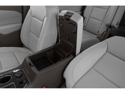 Used 2019 Chevrolet Traverse Premier w/ Driver Confidence II Package FWD image 10