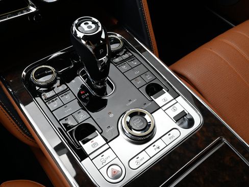 Used 2022 Bentley Flying Spur V8 AWD/4WD image 29
